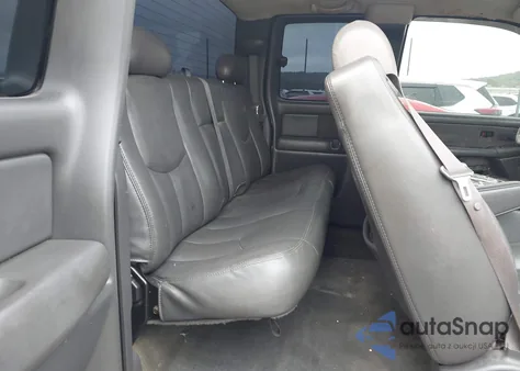 2003 GMC Sierra 1500 Slt z USA, uszkodzony, nr VIN 2GTEK19T231307746